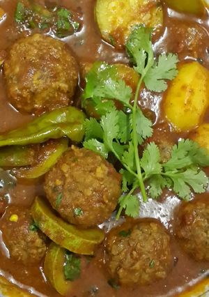 صورة لوصفة كفته بالكاري مع الخضار