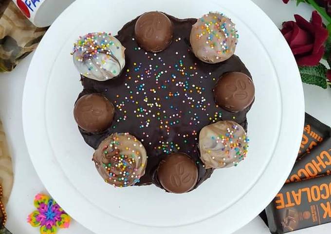 Eggless Chocolate Cake