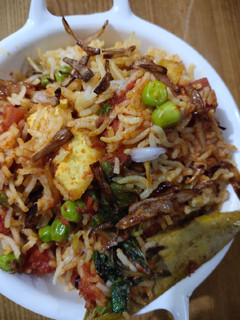 A picture of Mutter Paneer Biryani.