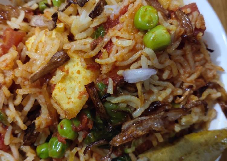 Simple Way to Prepare Homemade Mutter Paneer briyani