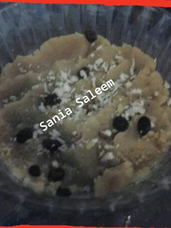 A picture of Besan or Gram Flour Halwa.