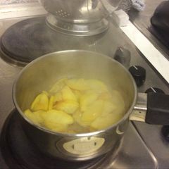 A picture of Sweet hot apple chunks.