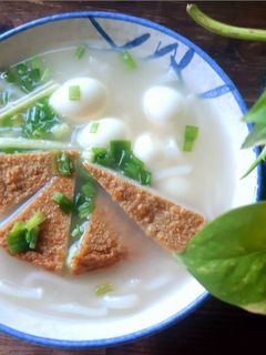 Hình của món Bánh canh chả cá.