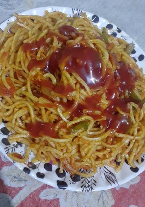 नूडल्स (noodles recipe in hindi) रेसिपी मुख्य फोटो