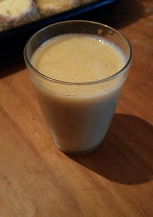 Una foto de Licuado de pelón y banana