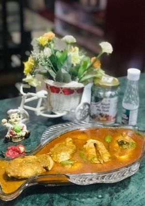 A picture of Fish curry.