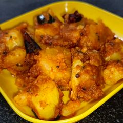 A picture of Potato poriyal.