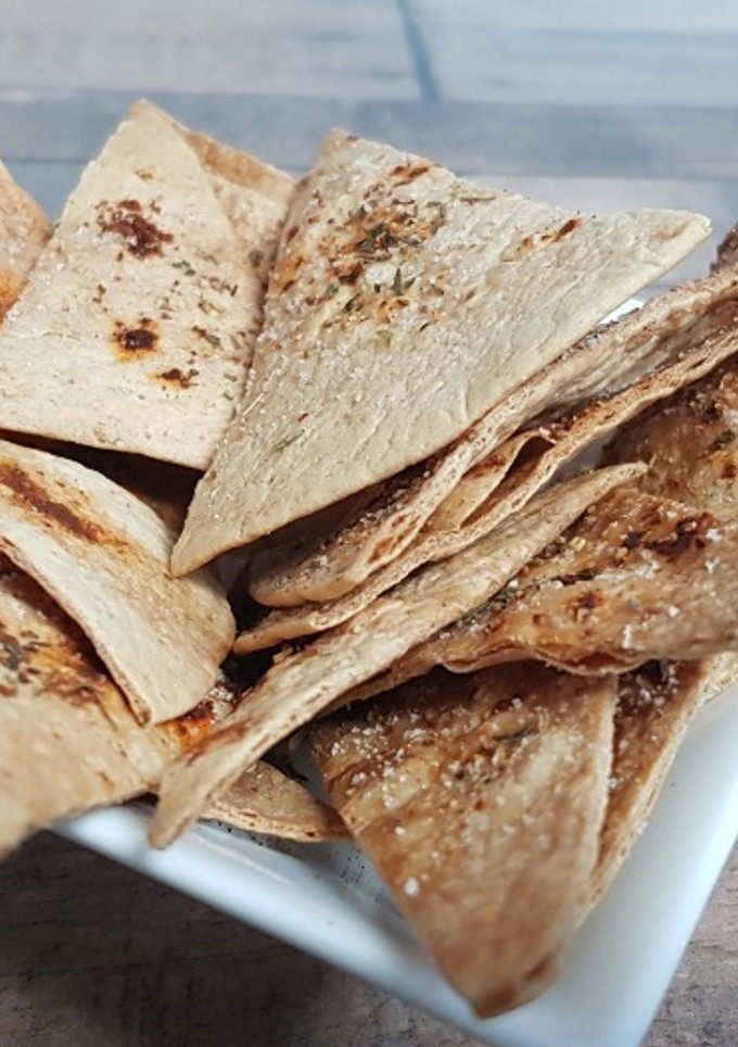 Una foto de Triángulos de maíz o trigo saludables