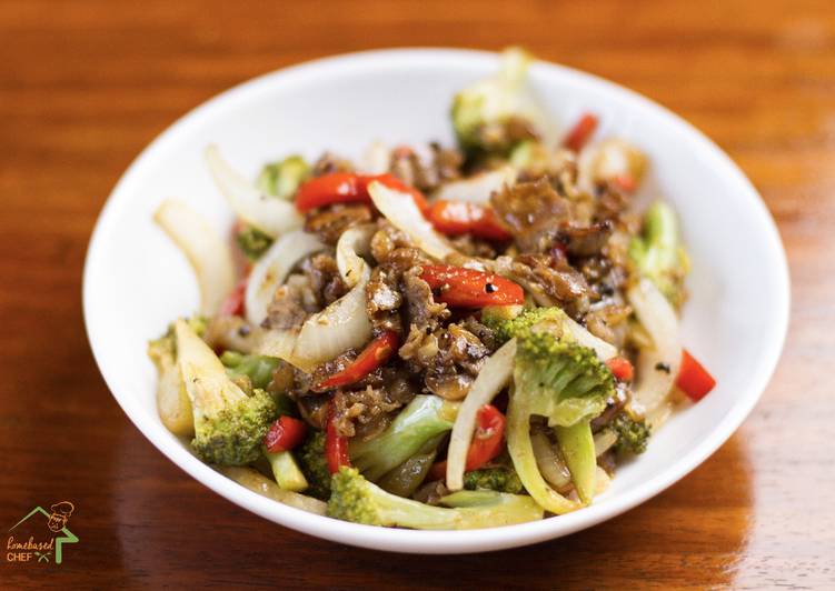 Recipe: Tasty Stir-Fry Beef with Broccoli in Oyster Sauce