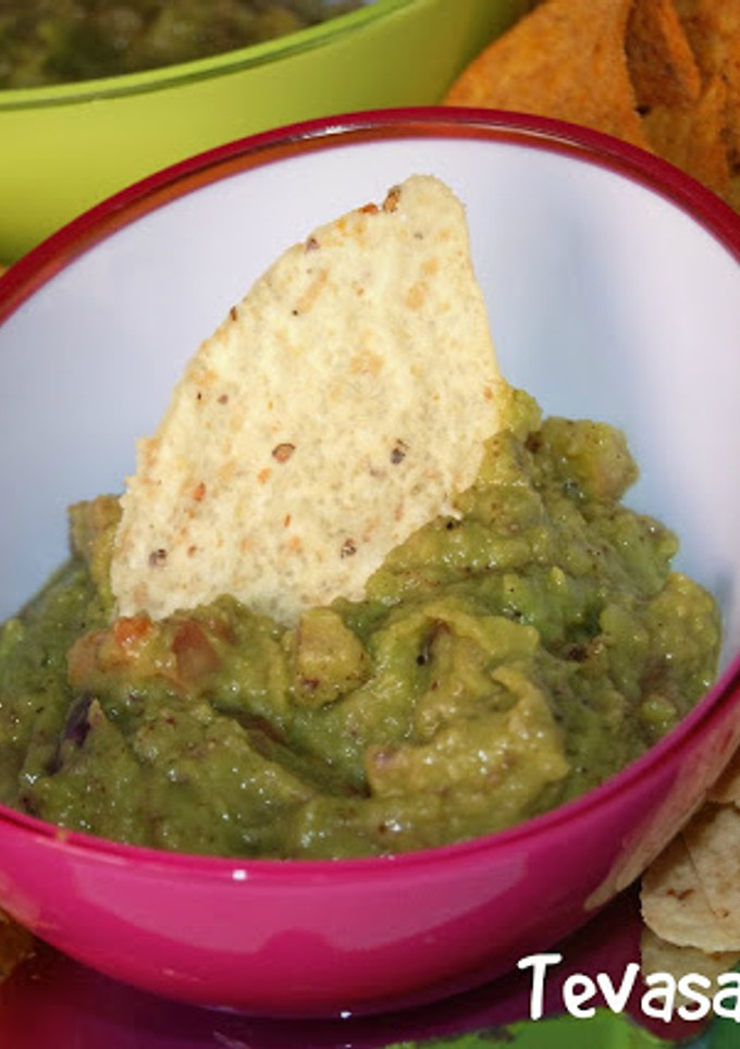 Una foto de Guacamole casero