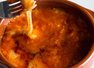 Una foto de Queso provolone al microondas