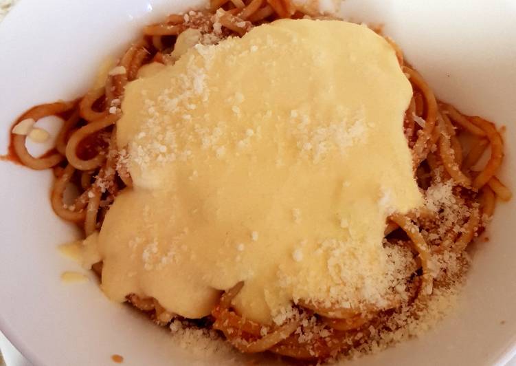 Recipe of Homemade My Quick Spaghetti in tomato juice and homemade Cheese sauce.😀