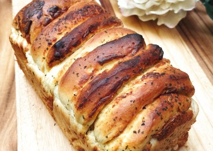 Resep Garlic Cheese Bread Loaf