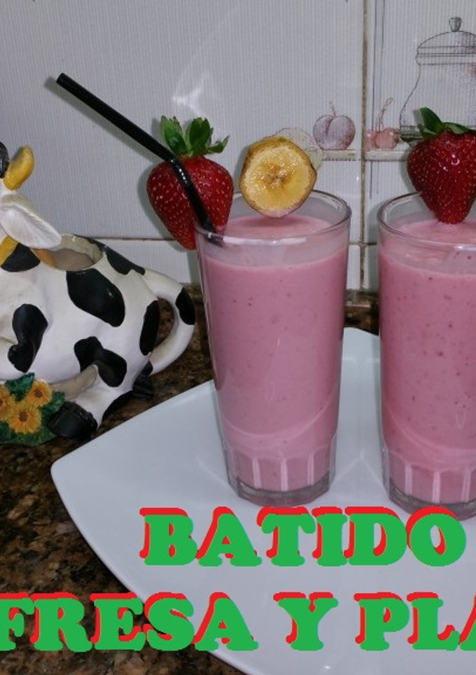 Una foto de Batido de fresa y plátano