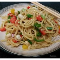 A picture of Noodle salad.