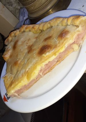 Una foto de Tarta de jamón y queso