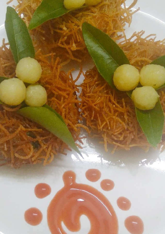 உருளைக்கிழங்கு பறவைக்கூடு செய்முறை முக்கிய புகைப்படம்