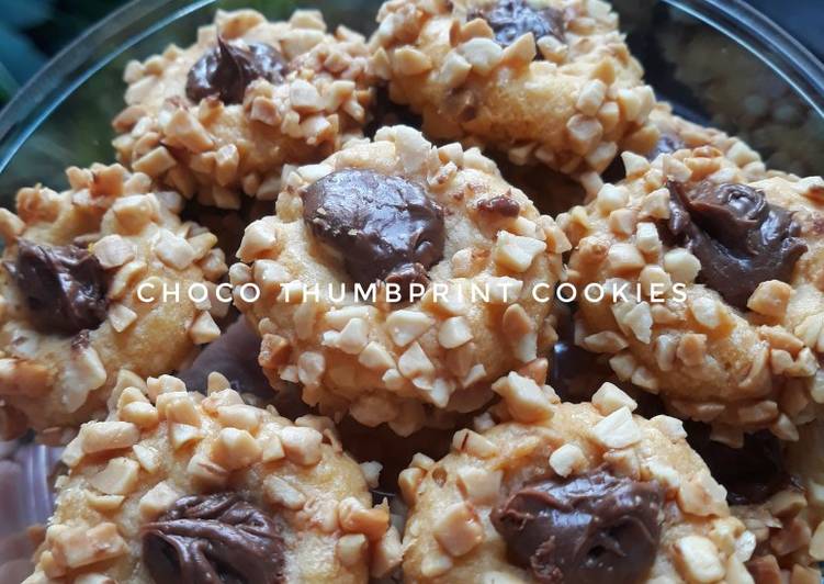 Langkah Mudah untuk Menyiapkan Choco Peanut Thumbprint Cookies (Step by Step) yang Lezat