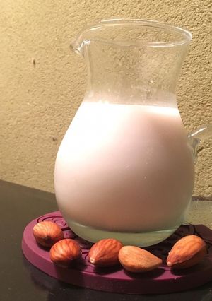 Una foto de “Leche” de Almendras