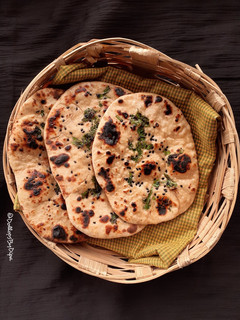 A picture of Kalonji Naan.