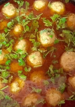 A picture of Koftey ka salan.