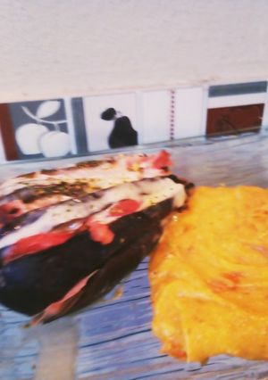 Una foto de Berenjena rellena con puré de papa y zanahoria
