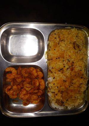A picture of Prawns fry.