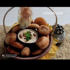 A picture of ,Sooji kakara pitha.