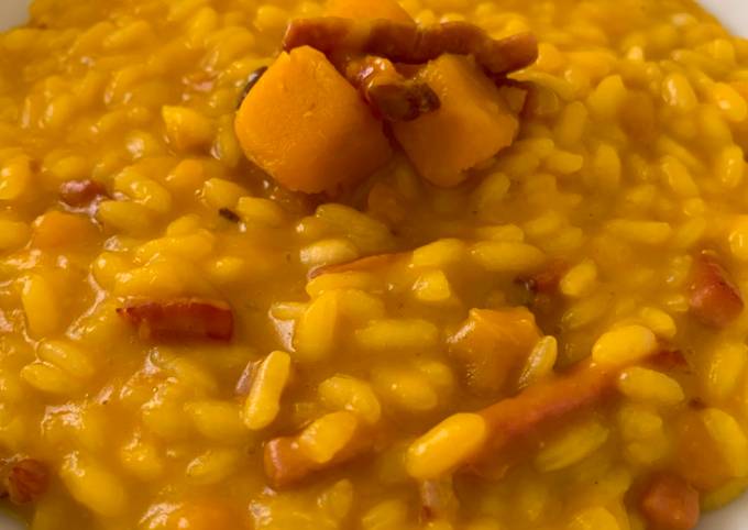 Ricetta di Veloce Risotto con zucca e speck