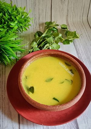 A picture of Sattu Atta and Hung Curd Kadhi (satuche peeth aani chakkyachi kadhi).