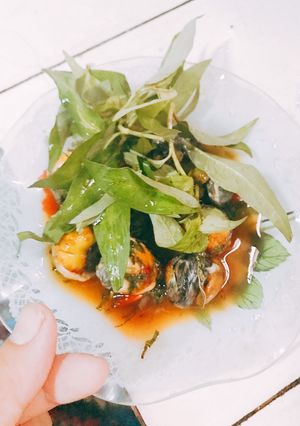 Hình của món Cút lộn xào me..