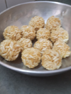 મમરા ના લાડુ (Mamara Ladoo Recipe in Gujarati) રેસીપી મુખ્ય ફોટો