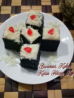 Foto resep 31. Brownies Kukus Ketan Hitam Keju