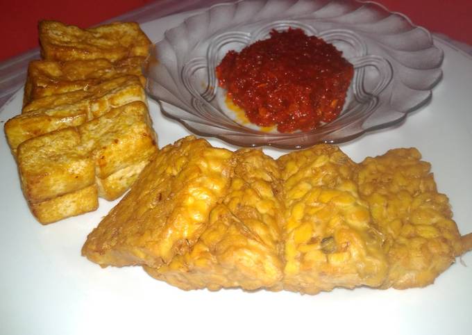 Wajib coba! Resep buat 27. Tahu Tempe Sambal Penyet dijamin nikmat