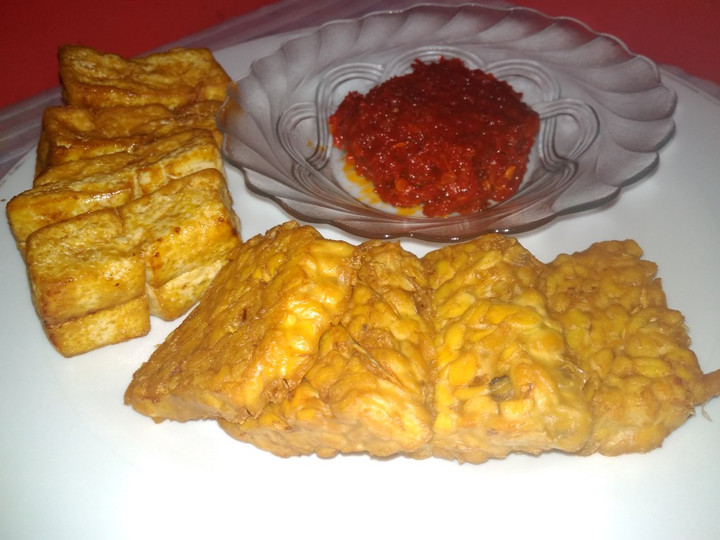 Wajib coba! Resep buat 27. Tahu Tempe Sambal Penyet dijamin nikmat