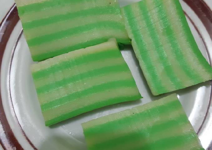 Kue lapis tepung beras