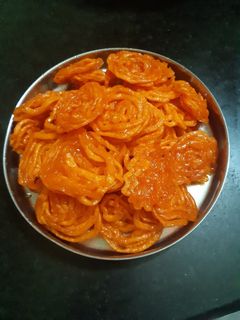 जलेबी (Jalebi recipe in hindi) रेसिपी मुख्य फोटो