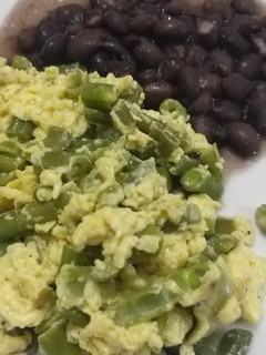 Una foto de Huevo con ejotes