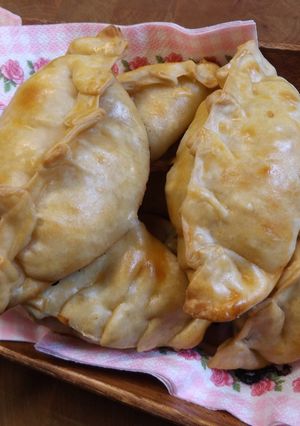 Foto principal de Empanadas muy fáciles de pollo al horno