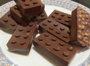 Una foto de Chocolatines con cereal, coco y frutos secos sin azúcar