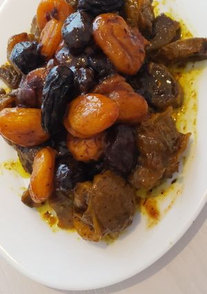 A picture of Beef Tagine with Prunes and Apricots 🇲🇦.