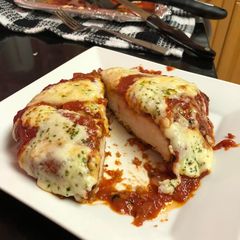 A picture of Chicken parmesan.