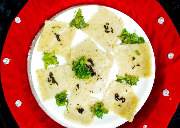 How to Prepare Super Quick Homemade Poha Dhokla