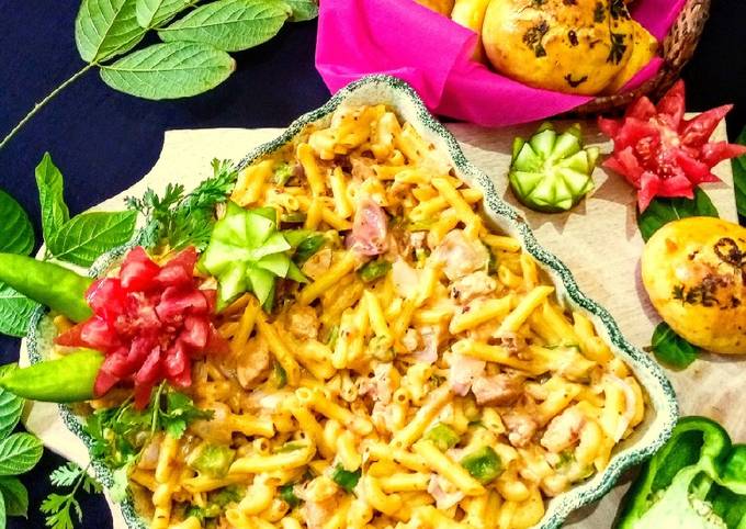 Creamy Masala Pasta And Masala Buns