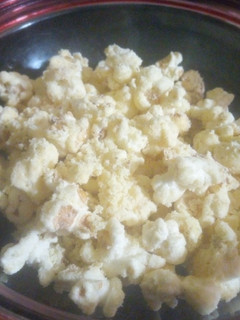 A picture of How to flavour your plain popcorn.
