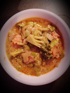 A picture of Thai curry in my way.