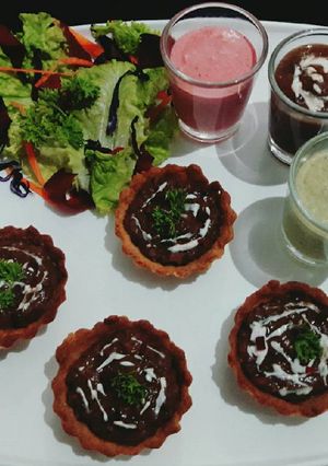 A picture of Dal Makhani Tarts.