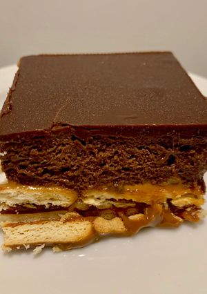 Φωτογραφία της συνταγής Snickers με μπισκότο 🍫🍬🥜