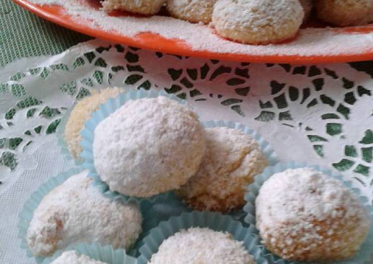 Cara Membuat Snowball Coconut Cookies, Lezat Sekali