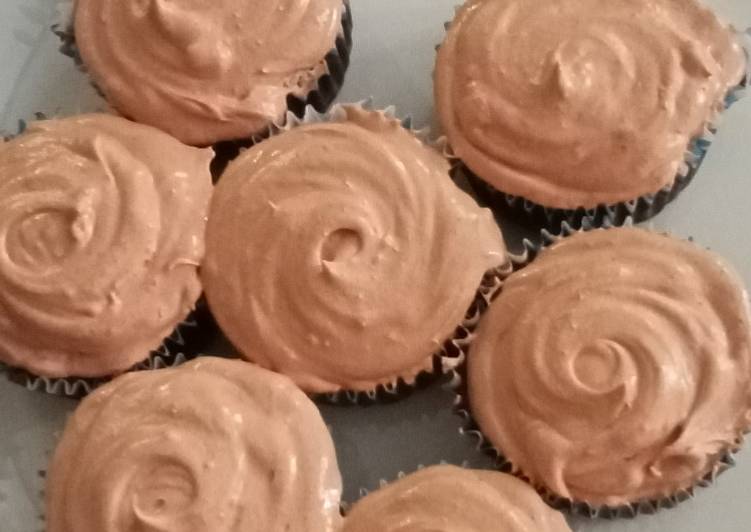 Simple chocolate cupcake